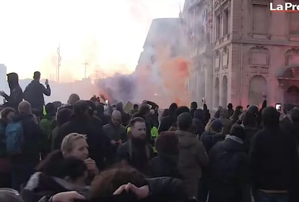 Chacun tout seul dans la foule !